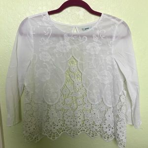 White Lace Detailed Quarter Sleeve Top, Open Back